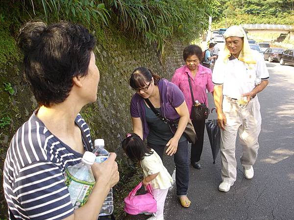 草嶺古道入口