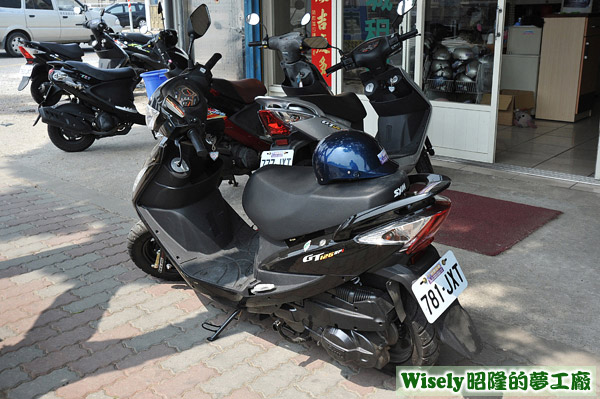 出租機車三陽GT125