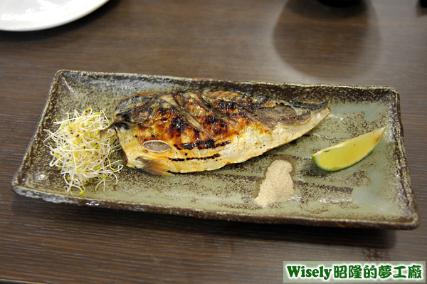 鹽烤鯖魚定食