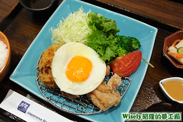 馬鈴薯可樂餅、半熟蛋、日式炸雞塊