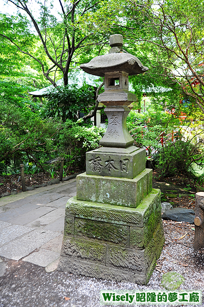 日本橋石塔