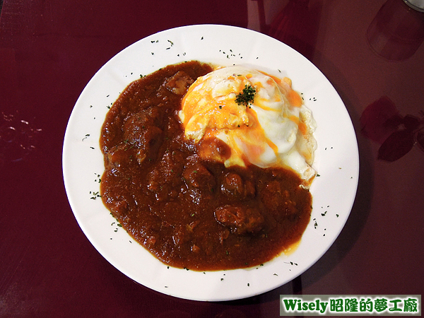 牛肉滑蛋咖哩飯