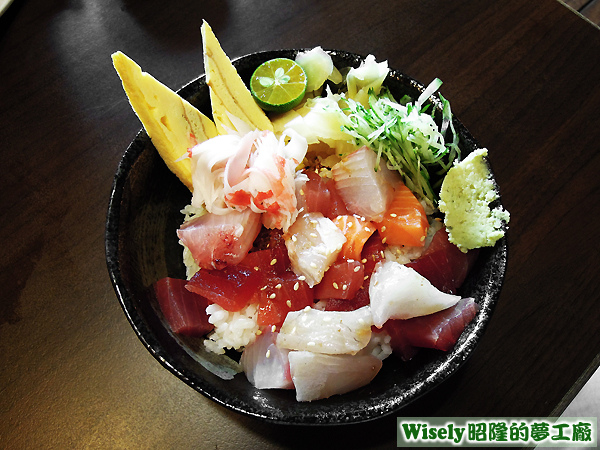 生魚丼