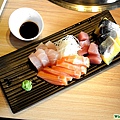 綜合生魚片(旗魚/鮭魚/鮪魚/尼信)
