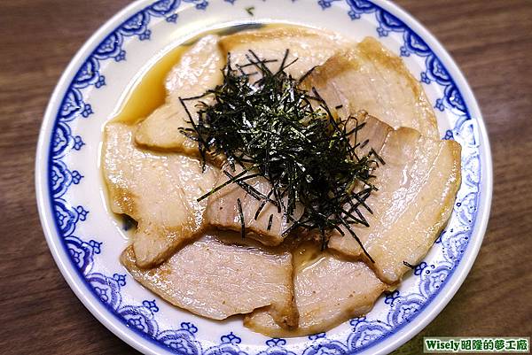 釜だれよんこつ焼き豚皿