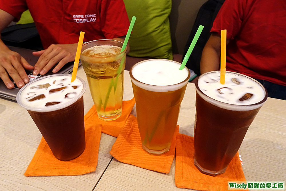 紅茶、水果醋、綠茶 紅茶、水果醋、綠茶