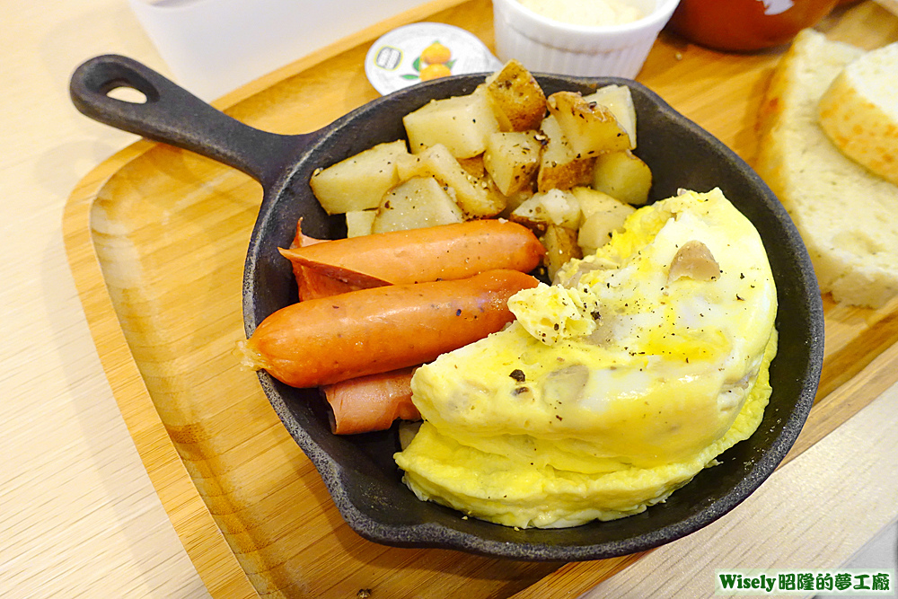 奶油野菇嫩蛋早午餐