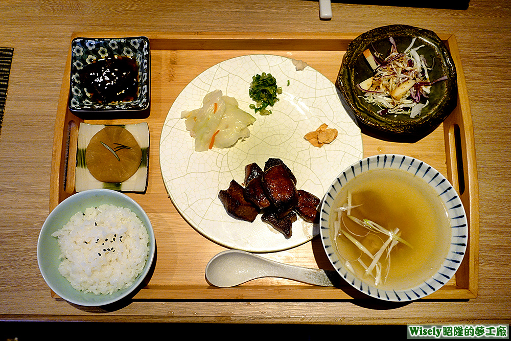 骰子牛たん定食