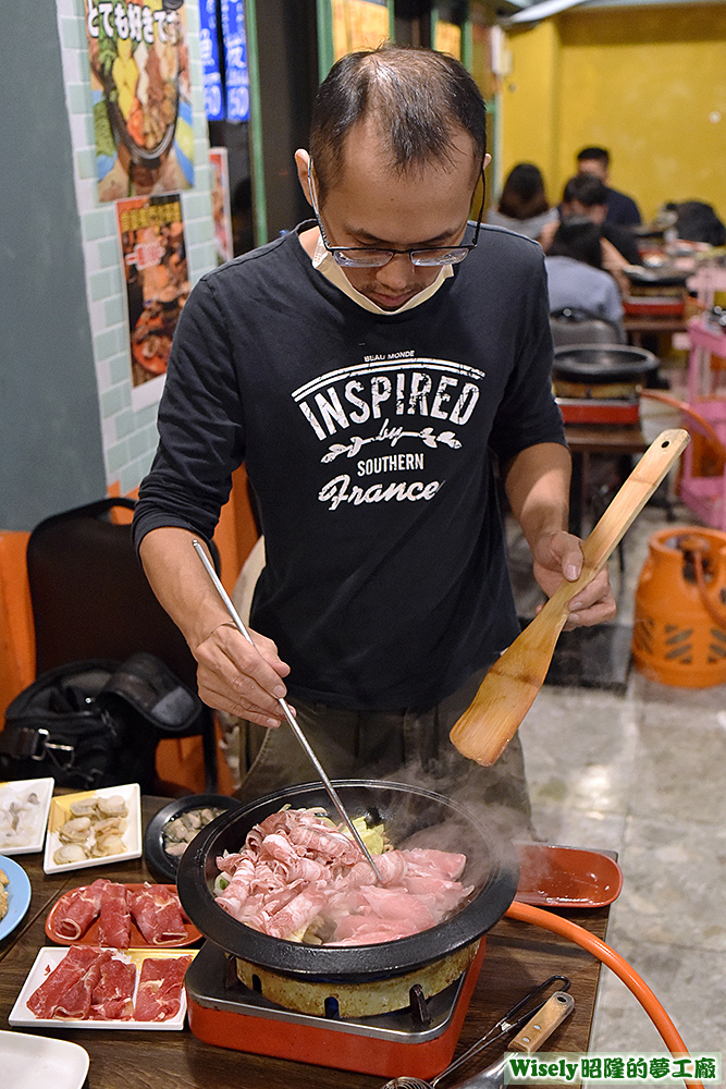 老闆炒火鍋湯底食材