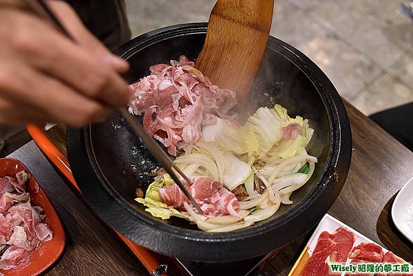 老闆炒火鍋湯底食材