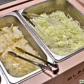 醃白蘿蔔、高麗菜絲