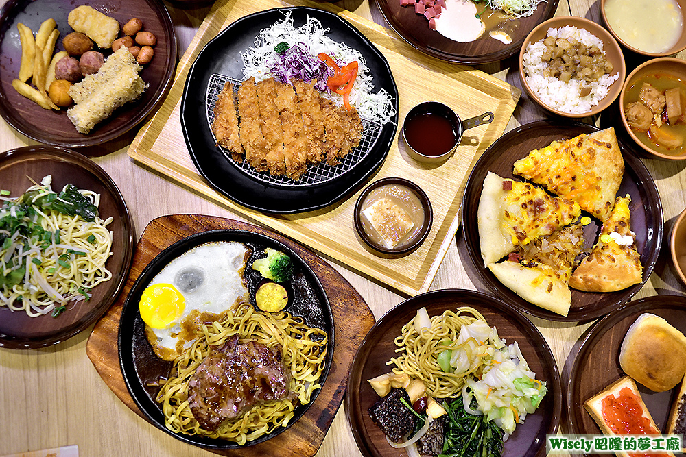 料理大合照