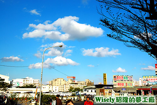 花蓮火車站天空