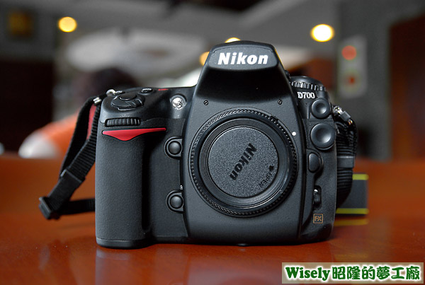 D700正面