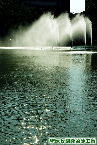 中山公園日月湖噴水