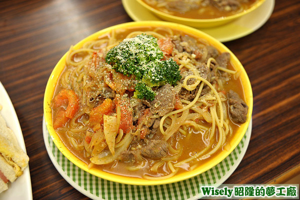 蕃茄牛肉義大利麵 蕃茄牛肉義大利麵