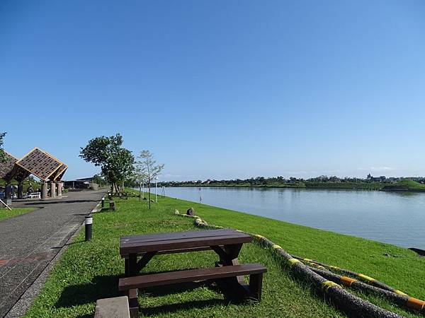 DSC04708 (1024x768).jpg DSC04708 (1024x768).jpg