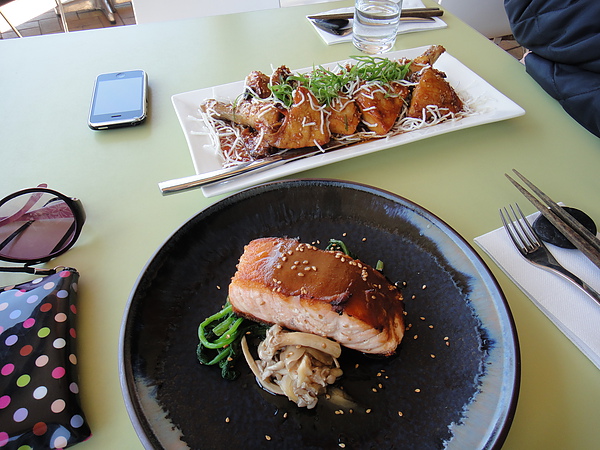 Miso嫩煎鮭魚&Honey chicken