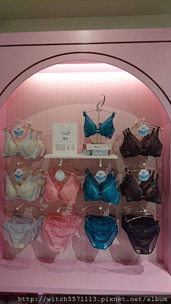DSC_2712.JPG DSC_2712.JPG
