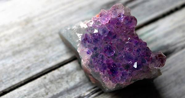how-to-use-amethyst-in-witchcraft-9-ways