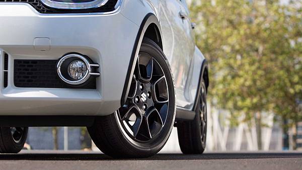 ignis_sztsz5_wheelarchsidemouldings.jpg ignis_sztsz5_wheelarchsidemouldings.jpg
