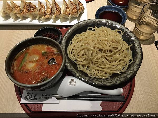 [台中西屯美食] 山頭火拉麵 大遠百台中店 ＠ 北海道名店 