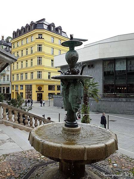 香烤豬腳風味餐 14 香烤豬腳風味餐 14