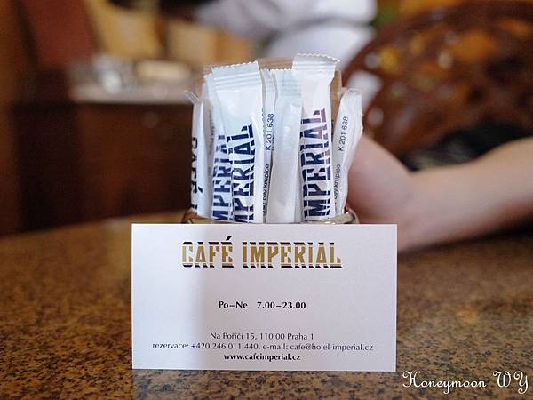 Cafe imperial24