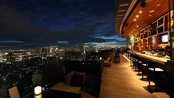 曼谷高空酒吧 octave rooftop lounge bar-1.jpg