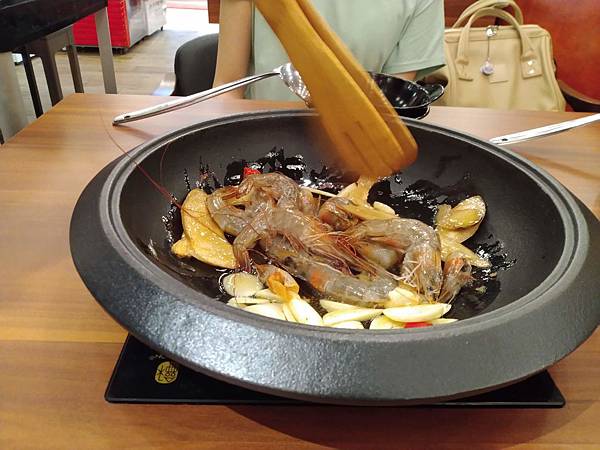 IMG_20190712_180043.jpg IMG_20190712_180043.jpg