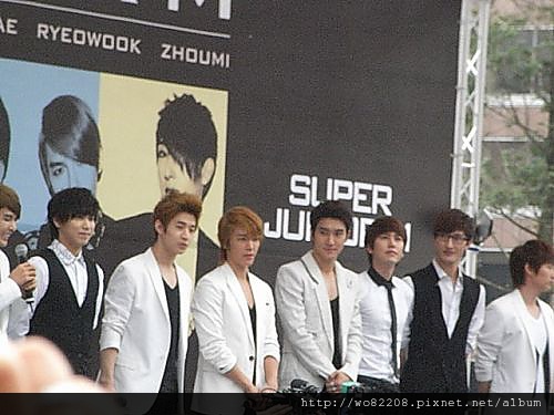 ♡ 2011/05/21 SJ - M 台北 [ 太完美 ] 簽名會