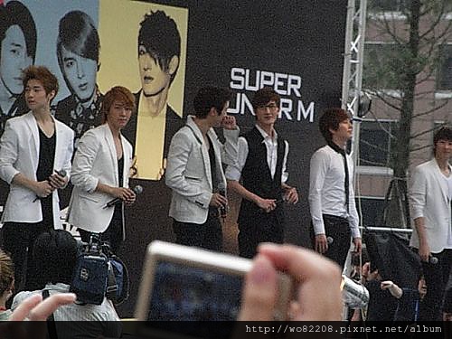 ♡ 2011/05/21 SJ - M 台北 [ 太完美 ] 簽名會