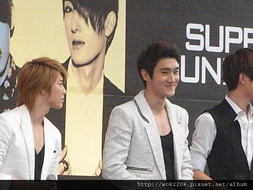 ♡ 2011/05/21 SJ - M 台北 [ 太完美 ] 簽名會