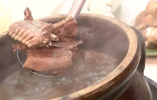 冬季進補首選!台灣薑母鴨 Top 5 霸主深度研究:從全酒到 冬季進補首選!台灣薑母鴨 Top 5 霸主深度研究:從全酒到