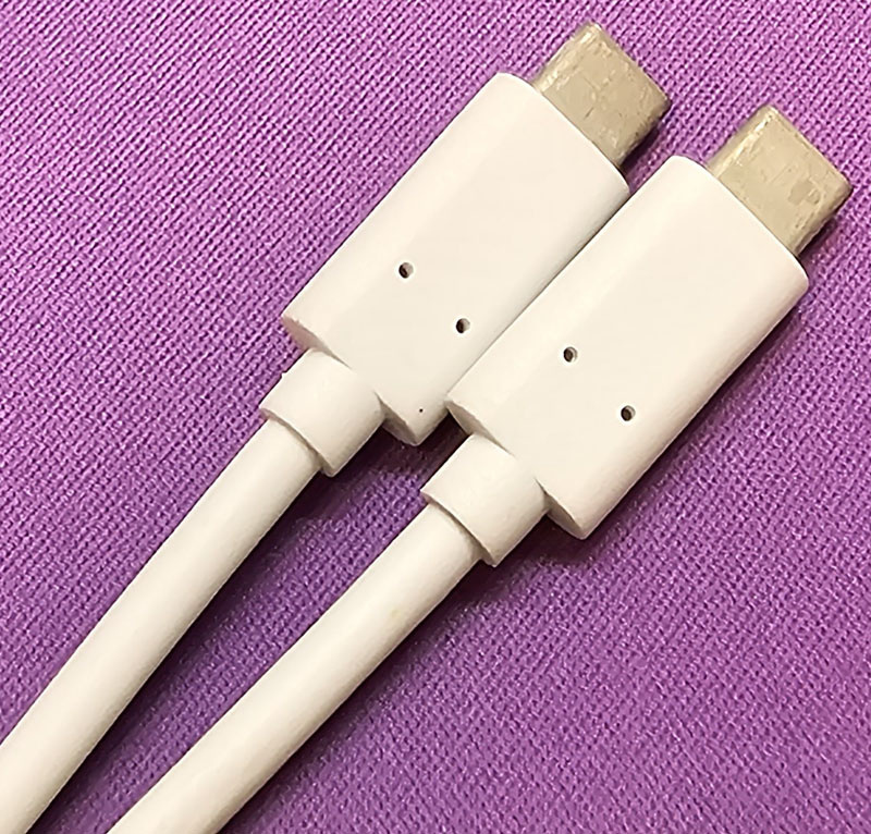 Apple iPhone 15 PRO搭配USB-C to 