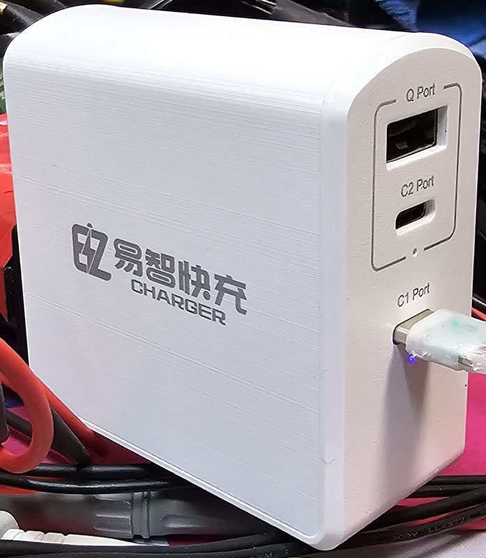 Apple iPhone 15 PRO搭配原廠和其他USB-