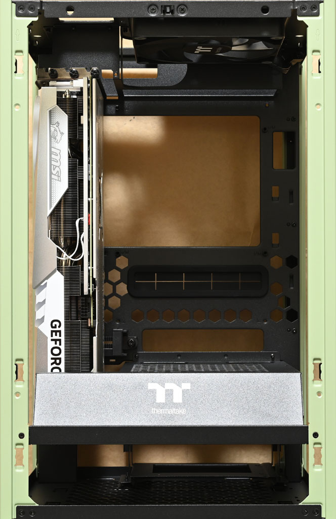 Thermaltake The Tower 200 抹茶綠機