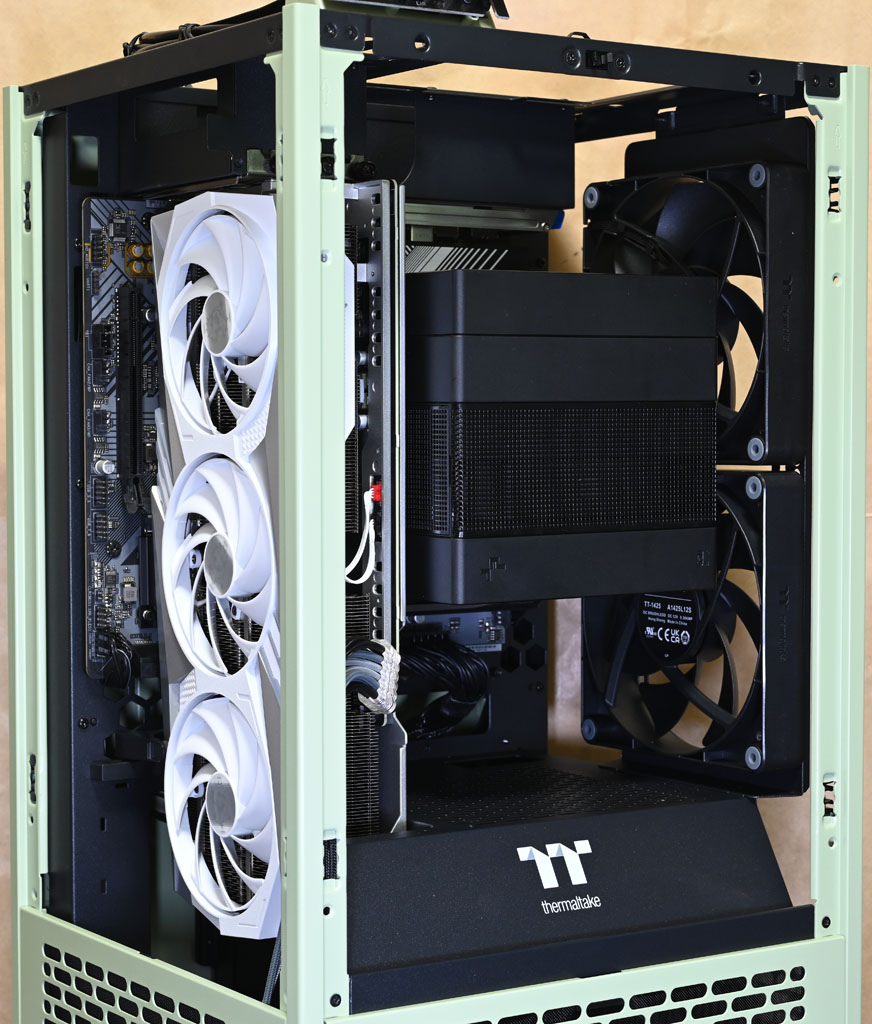 Thermaltake The Tower 200 抹茶綠機