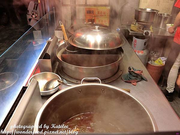 【三國麻辣】桃園中壢宵夜/嗜辣者必訪 ★ 鴨血臭豆腐、滷味、牛肉麵 【三國麻辣】桃園中壢宵夜/嗜辣者必訪 ★ 鴨血臭豆腐、滷味、牛肉麵