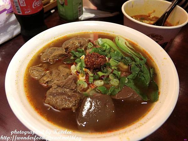 【三國麻辣】桃園中壢宵夜/嗜辣者必訪 ★ 鴨血臭豆腐、滷味、牛肉麵 【三國麻辣】桃園中壢宵夜/嗜辣者必訪 ★ 鴨血臭豆腐、滷味、牛肉麵