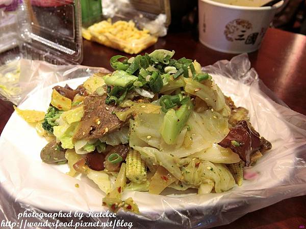 【三國麻辣】桃園中壢宵夜/嗜辣者必訪 ★ 鴨血臭豆腐、滷味、牛肉麵 【三國麻辣】桃園中壢宵夜/嗜辣者必訪 ★ 鴨血臭豆腐、滷味、牛肉麵