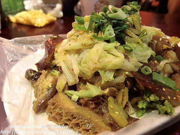 【三國麻辣】桃園中壢宵夜/嗜辣者必訪 ★ 鴨血臭豆腐、滷味、牛肉麵 【三國麻辣】桃園中壢宵夜/嗜辣者必訪 ★ 鴨血臭豆腐、滷味、牛肉麵