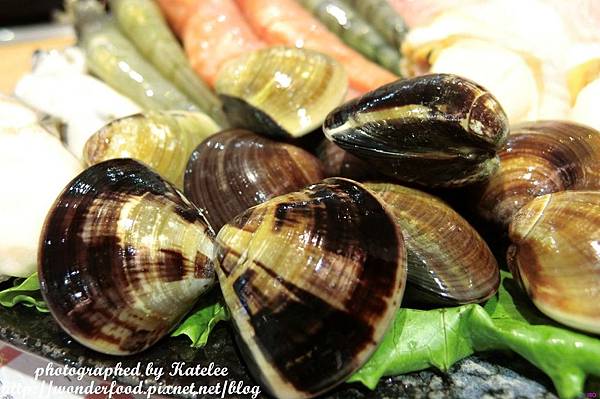 【饗宴石頭火鍋(吉林店)】台北中山區美食,近捷運行天宮 ★ 美味湯頭的秘訣在於爆香 【饗宴石頭火鍋(吉林店)】台北中山區美食,近捷運行天宮 ★ 美味湯頭的秘訣在於爆香