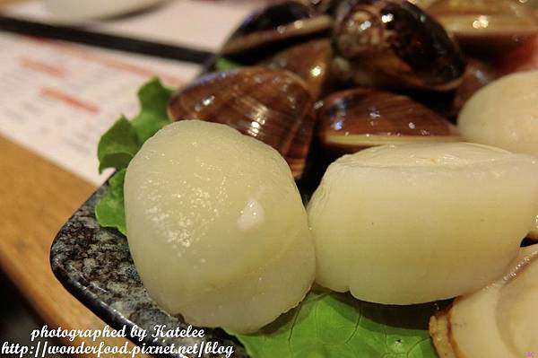 【饗宴石頭火鍋(吉林店)】台北中山區美食,近捷運行天宮 ★ 美味湯頭的秘訣在於爆香 【饗宴石頭火鍋(吉林店)】台北中山區美食,近捷運行天宮 ★ 美味湯頭的秘訣在於爆香