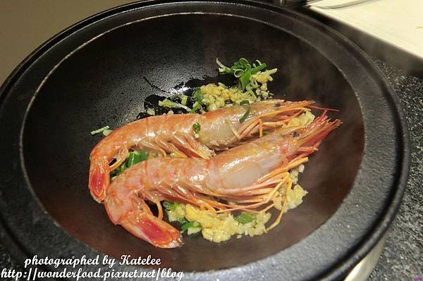 【饗宴石頭火鍋(吉林店)】台北中山區美食,近捷運行天宮 ★ 美味湯頭的秘訣在於爆香 【饗宴石頭火鍋(吉林店)】台北中山區美食,近捷運行天宮 ★ 美味湯頭的秘訣在於爆香