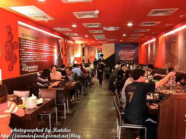 【雍殿鴛鴦麻辣鍋】桃園中壢必吃頂級麻辣鍋 ★ 中藥熬煮湯頭、安格斯黑牛、百威啤酒、莫凡彼冰淇淋、海鮮肉類吃到飽 【雍殿鴛鴦麻辣鍋】桃園中壢必吃頂級麻辣鍋 ★ 中藥熬煮湯頭、安格斯黑牛、百威啤酒、莫凡彼冰淇淋、海鮮肉類吃到飽