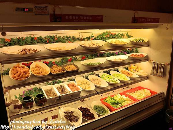 【雍殿鴛鴦麻辣鍋】桃園中壢必吃頂級麻辣鍋 ★ 中藥熬煮湯頭、安格斯黑牛、百威啤酒、莫凡彼冰淇淋、海鮮肉類吃到飽 【雍殿鴛鴦麻辣鍋】桃園中壢必吃頂級麻辣鍋 ★ 中藥熬煮湯頭、安格斯黑牛、百威啤酒、莫凡彼冰淇淋、海鮮肉類吃到飽