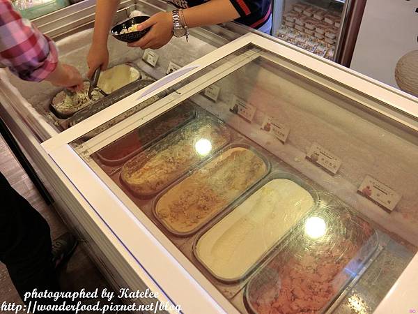 【雍殿鴛鴦麻辣鍋】桃園中壢必吃頂級麻辣鍋 ★ 中藥熬煮湯頭、安格斯黑牛、百威啤酒、莫凡彼冰淇淋、海鮮肉類吃到飽 【雍殿鴛鴦麻辣鍋】桃園中壢必吃頂級麻辣鍋 ★ 中藥熬煮湯頭、安格斯黑牛、百威啤酒、莫凡彼冰淇淋、海鮮肉類吃到飽