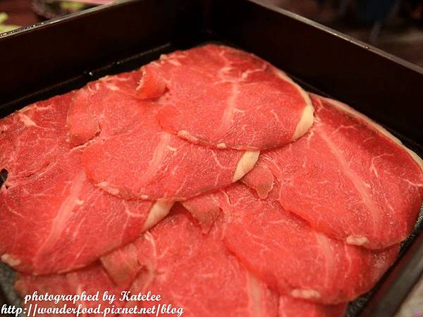 【雍殿鴛鴦麻辣鍋】桃園中壢必吃頂級麻辣鍋 ★ 中藥熬煮湯頭、安格斯黑牛、百威啤酒、莫凡彼冰淇淋、海鮮肉類吃到飽 【雍殿鴛鴦麻辣鍋】桃園中壢必吃頂級麻辣鍋 ★ 中藥熬煮湯頭、安格斯黑牛、百威啤酒、莫凡彼冰淇淋、海鮮肉類吃到飽