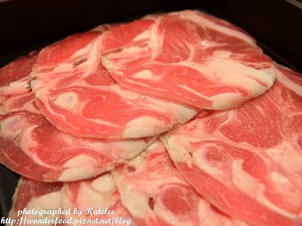 【雍殿鴛鴦麻辣鍋】桃園中壢必吃頂級麻辣鍋 ★ 中藥熬煮湯頭、安格斯黑牛、百威啤酒、莫凡彼冰淇淋、海鮮肉類吃到飽 【雍殿鴛鴦麻辣鍋】桃園中壢必吃頂級麻辣鍋 ★ 中藥熬煮湯頭、安格斯黑牛、百威啤酒、莫凡彼冰淇淋、海鮮肉類吃到飽